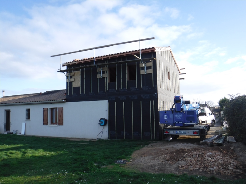 Extension bois à Frozes (86)